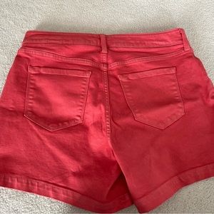 High Rise Mid Length Short. Dark Pink. Size 8. Market & Spruce from Stitch Fix.